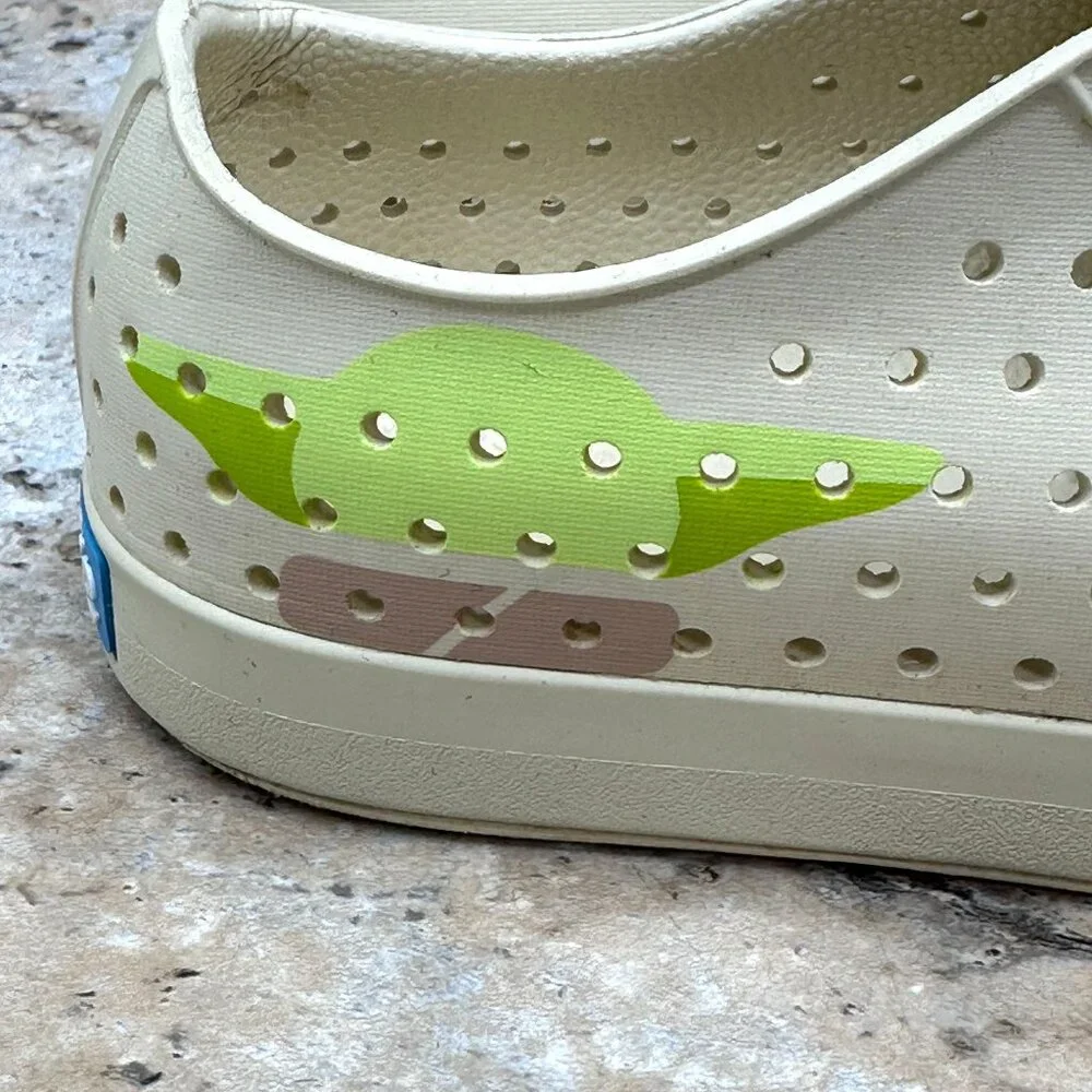 Native x Disney Star Wars Unisex Grogu Jefferson Slip On Shoes Yoda Cream M5 W7 - Picture 4 of 11